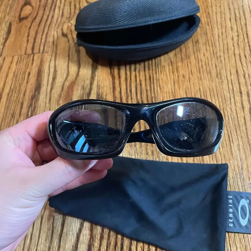 Oakley Vtg 2000 Monster Dog Sunglasses Black Frame with Carrying Case